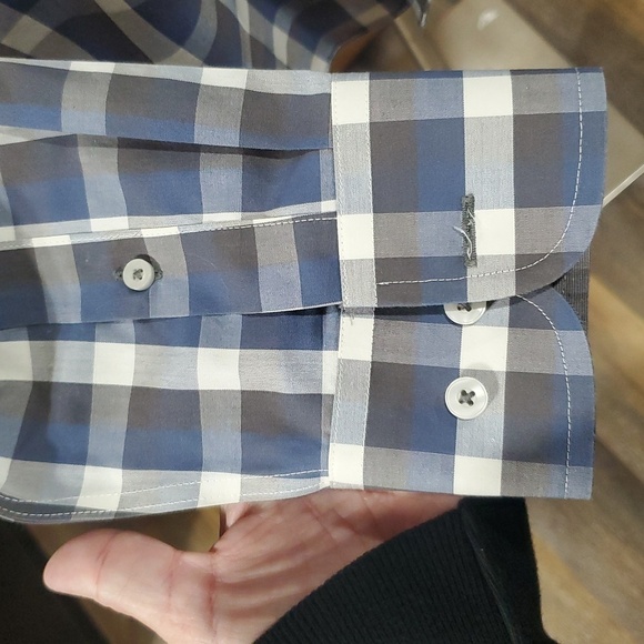 Untuckit grey blue plaid checkered long sleeve shirt - Picture 4 of 6